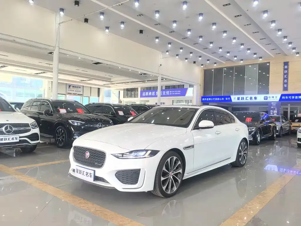 Jaguar XEL — фото 1