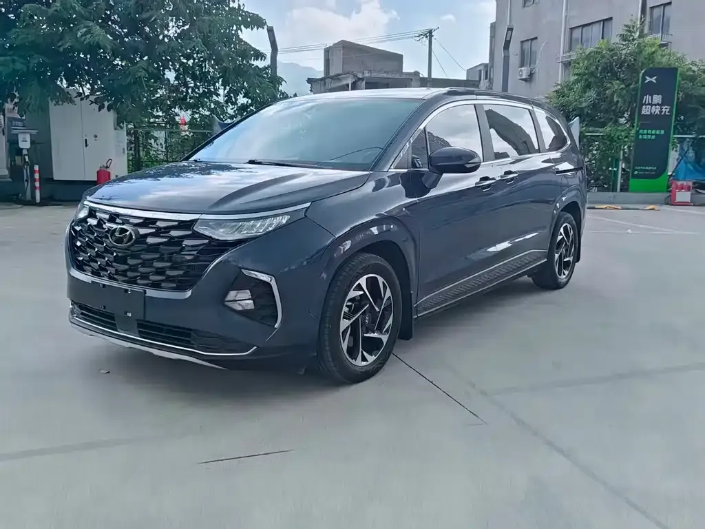 Hyundai Custo — фото 1