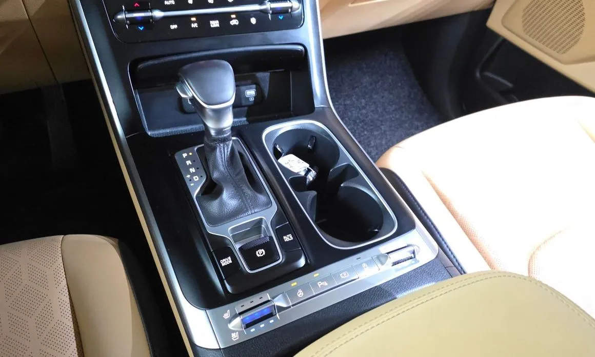 Kia Carnival 2023 из KR, фото 8