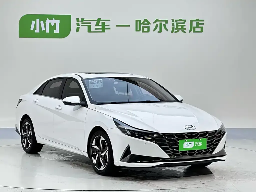 Hyundai Elantra — фото 7