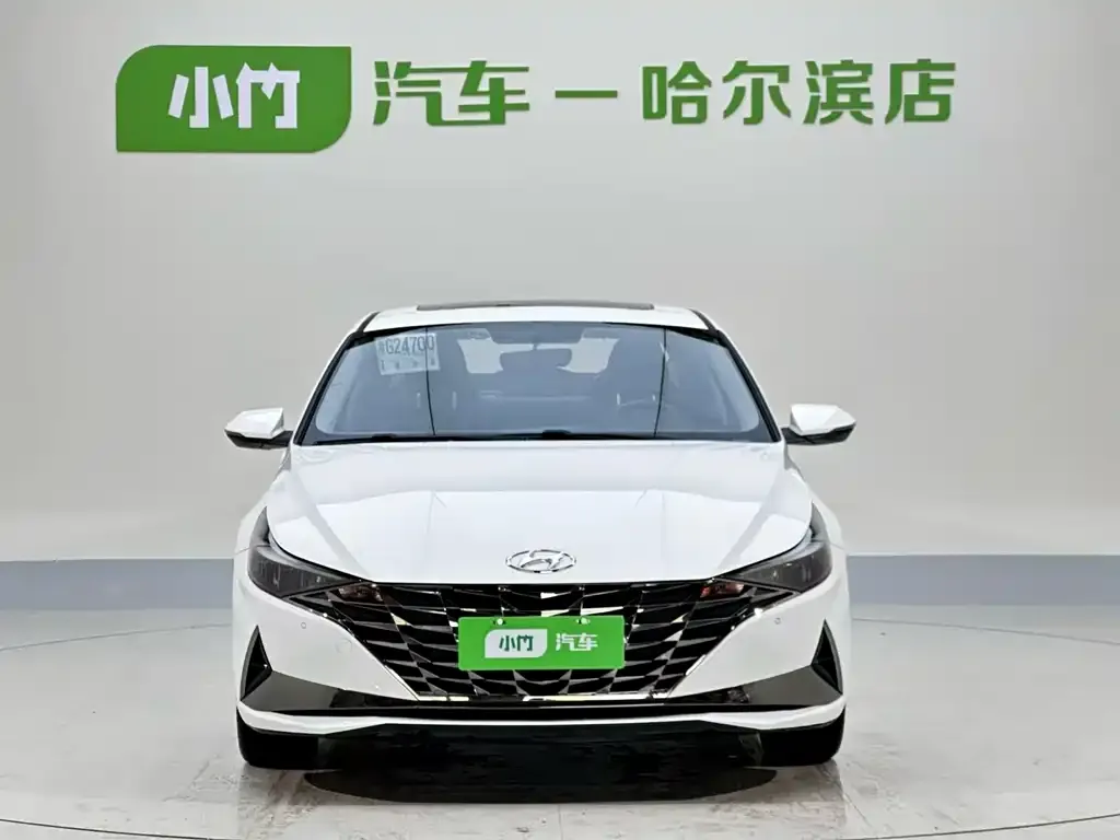 Hyundai Elantra — фото 9