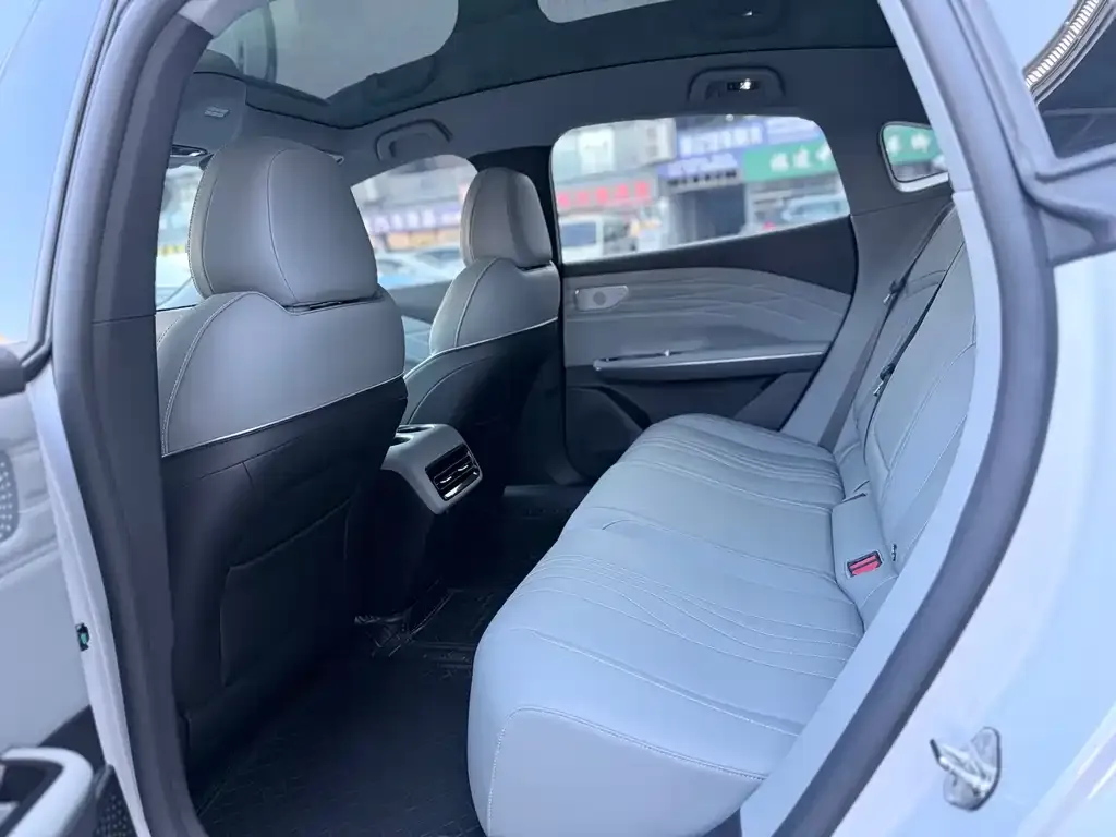 Geely Galaxy E8 2024 из CN, фото 6