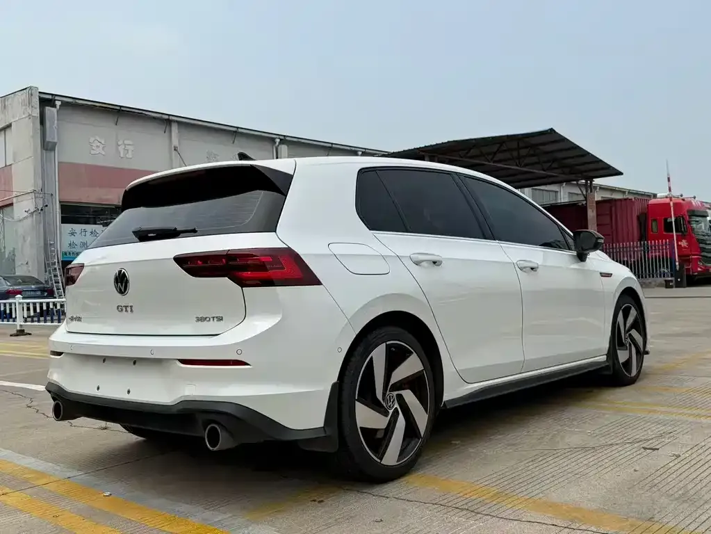 Volkswagen Golf GTI 2024 из CN, фото 6