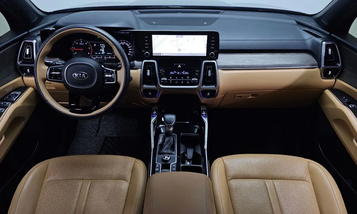 Kia Sorento — фото 9