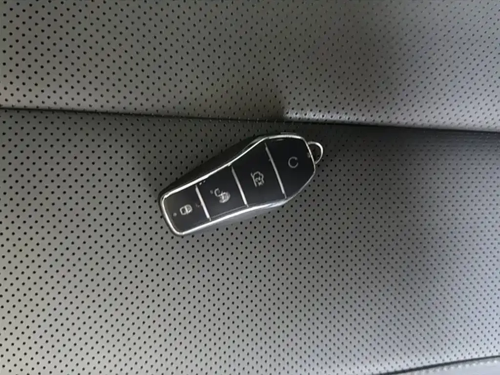 BYD Qin L — фото 6
