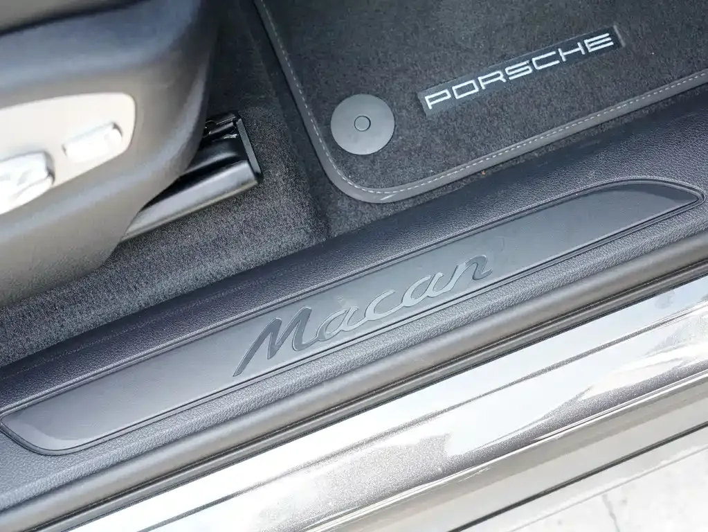 Porsche Macan — фото 6