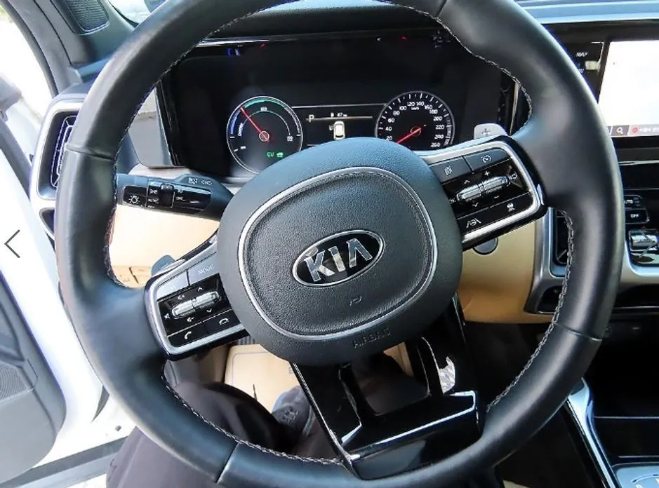 Kia Sorento — фото 6