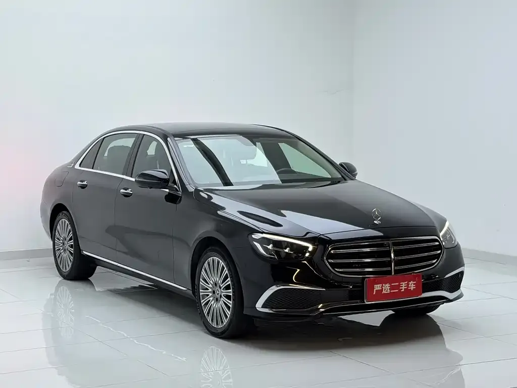 Mercedes-Benz E-Class — фото 5