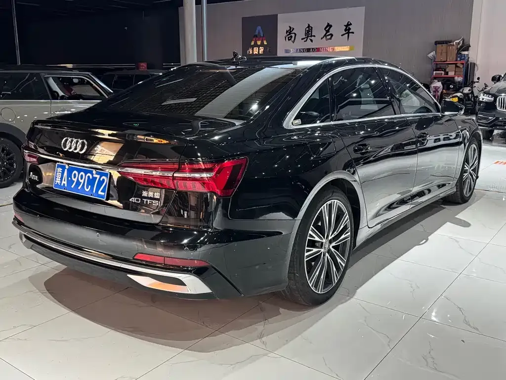 Audi A6L — фото 5