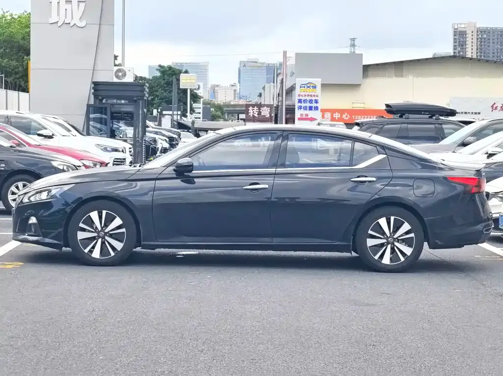 Nissan Teana — фото 9
