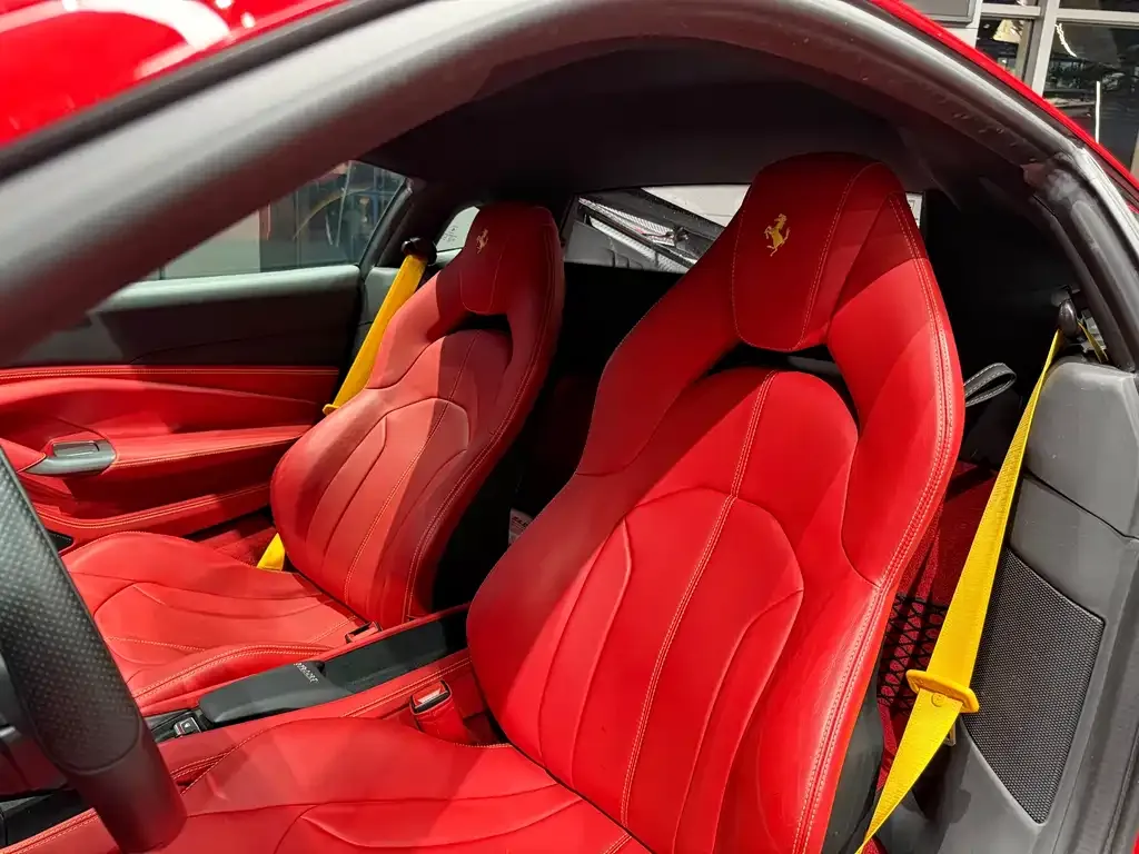 Ferrari F8 — фото 9