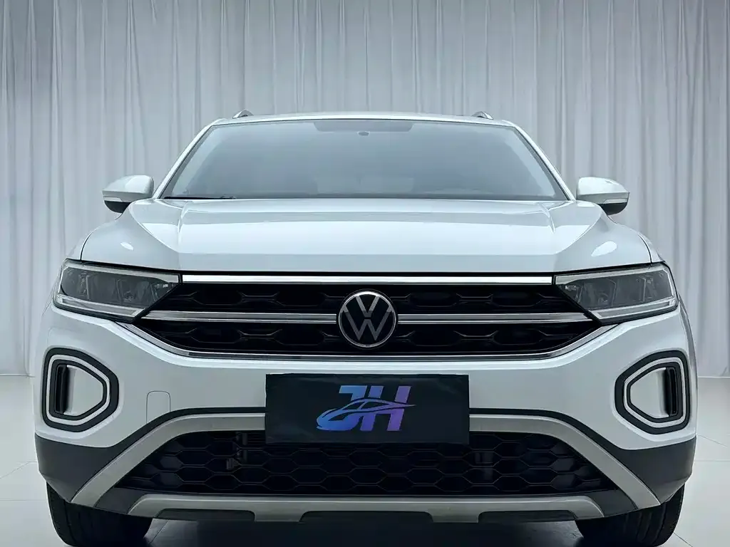 Volkswagen T-Roc — фото 2
