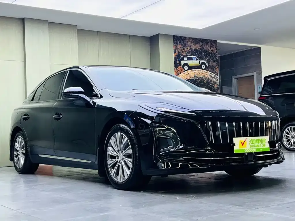 Hongqi E-QM5 — фото 3