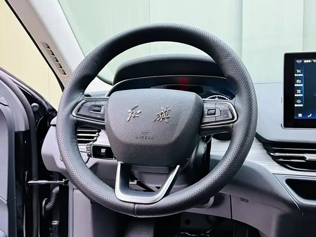 Hongqi E-QM5 — фото 5