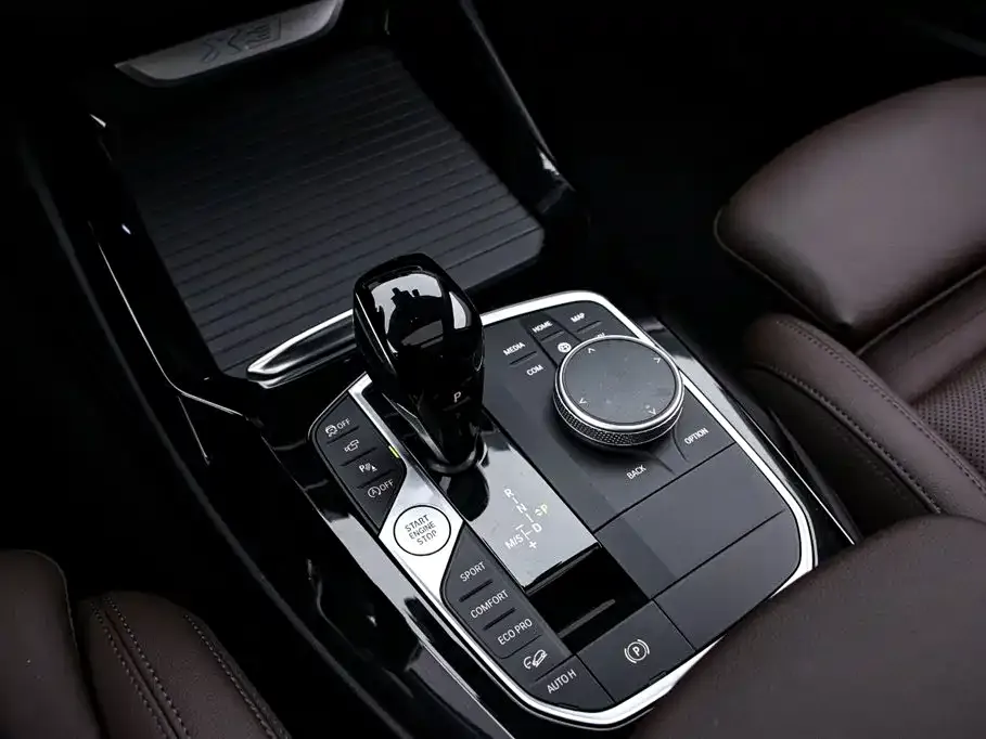 BMW X3 — фото 10