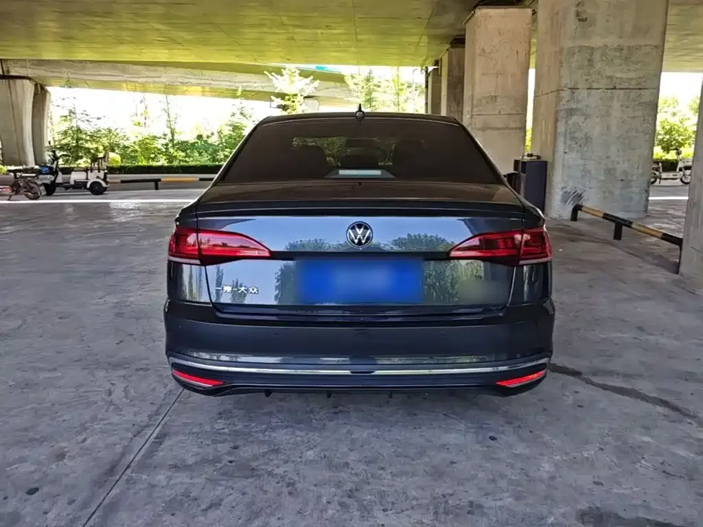Volkswagen Bora 2023 из CN, фото 5