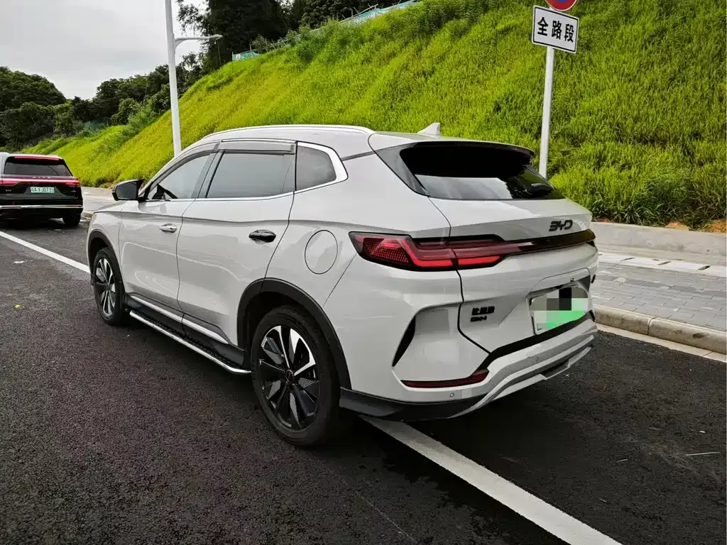 BYD PLUS New Energy — фото 7