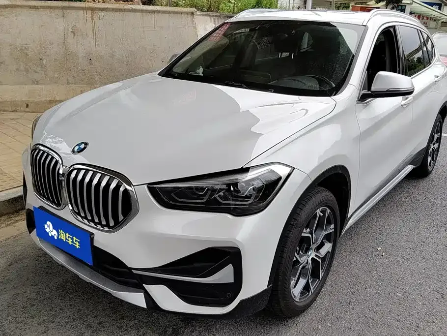 BMW X1 — фото 1