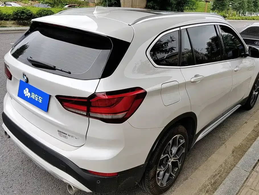 BMW X1 — фото 10