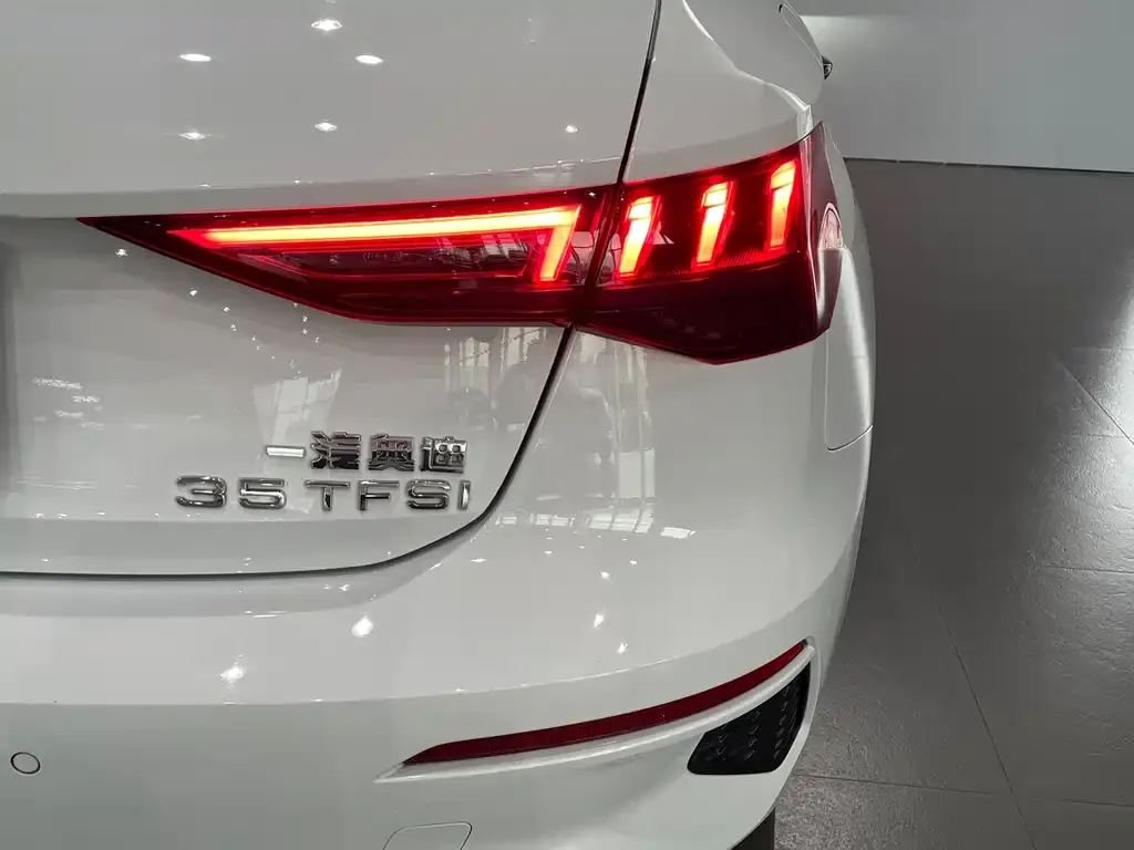 Audi A3 2022 из CN, фото 5