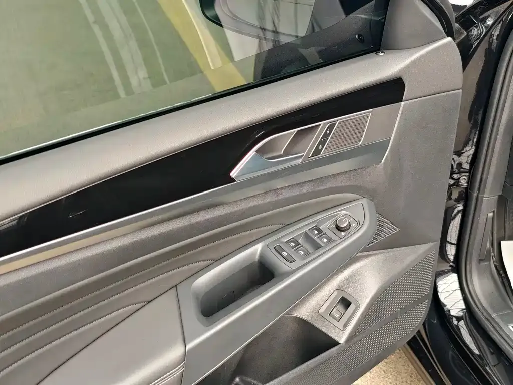Volkswagen Passat — фото 6