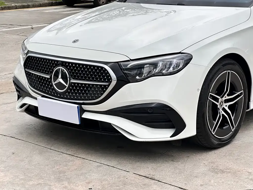 Mercedes-Benz E-Class (Import) — фото 2