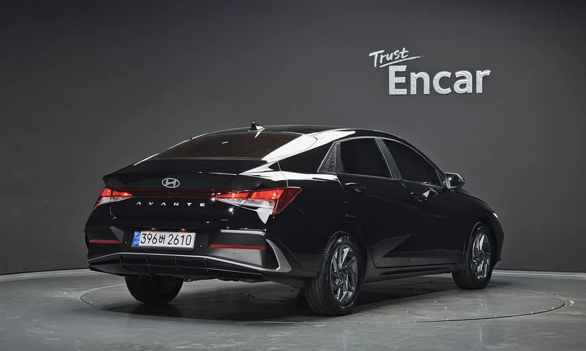 Hyundai AVANTE — фото 4