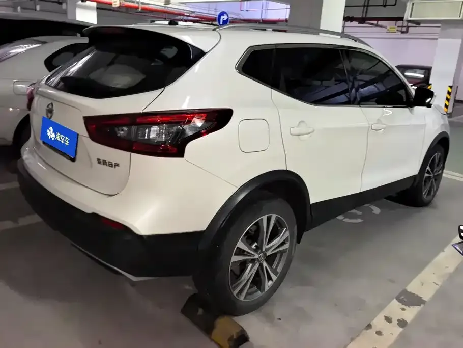 Nissan Qashqai — фото 9