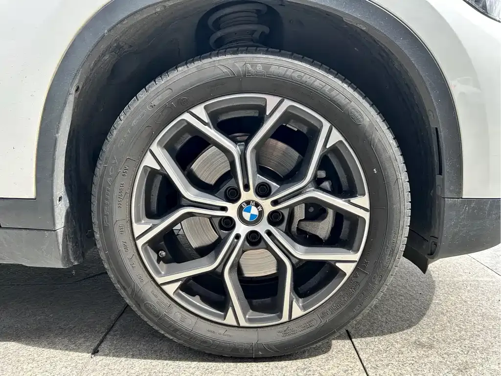 BMW X1 — фото 10