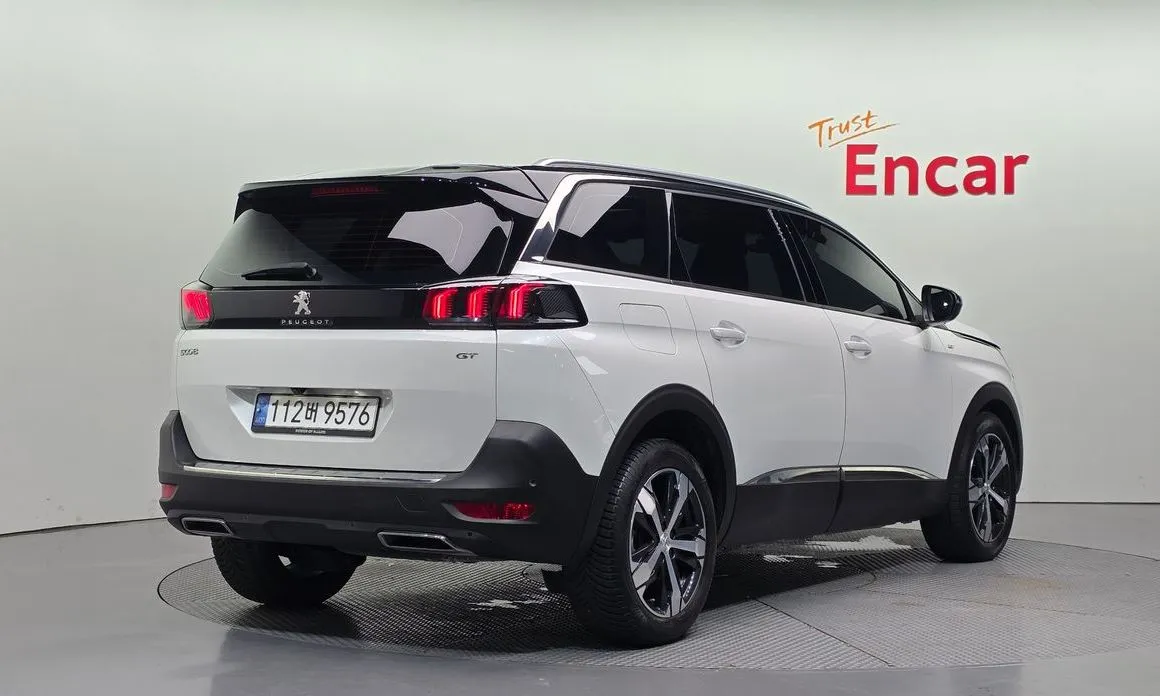 Peugeot 5008 2022 из KR, фото 3