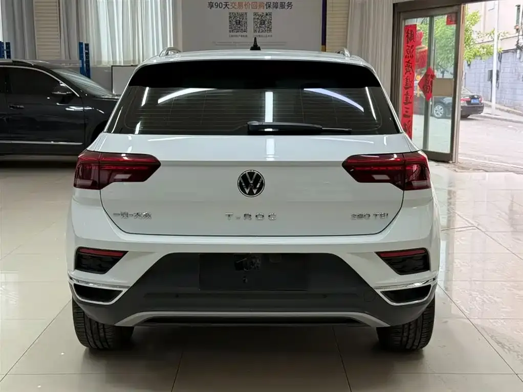 Volkswagen T-Roc — фото 4