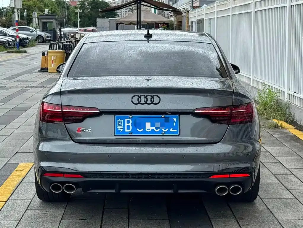 Audi S4 — фото 4