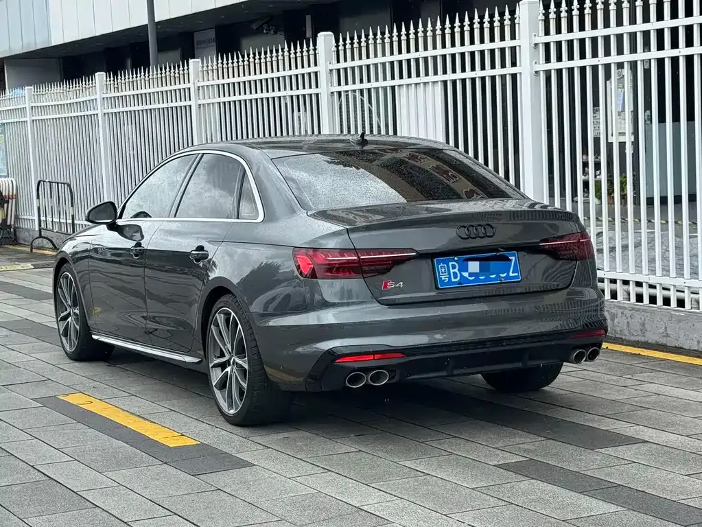 Audi S4 — фото 3