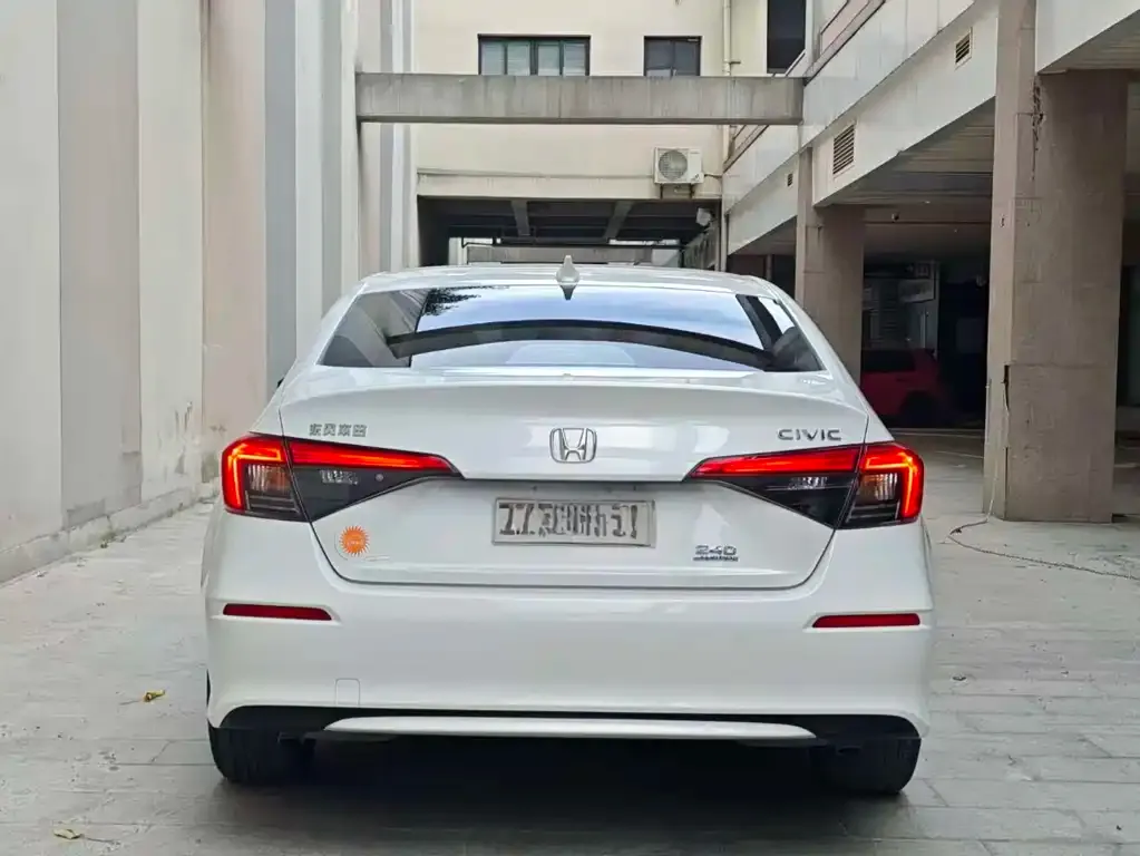Honda Civic — фото 8