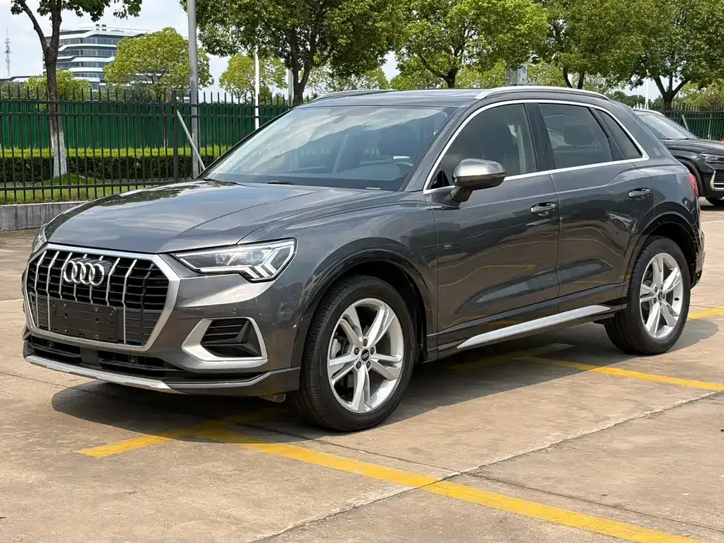 Audi Q3 — фото 9