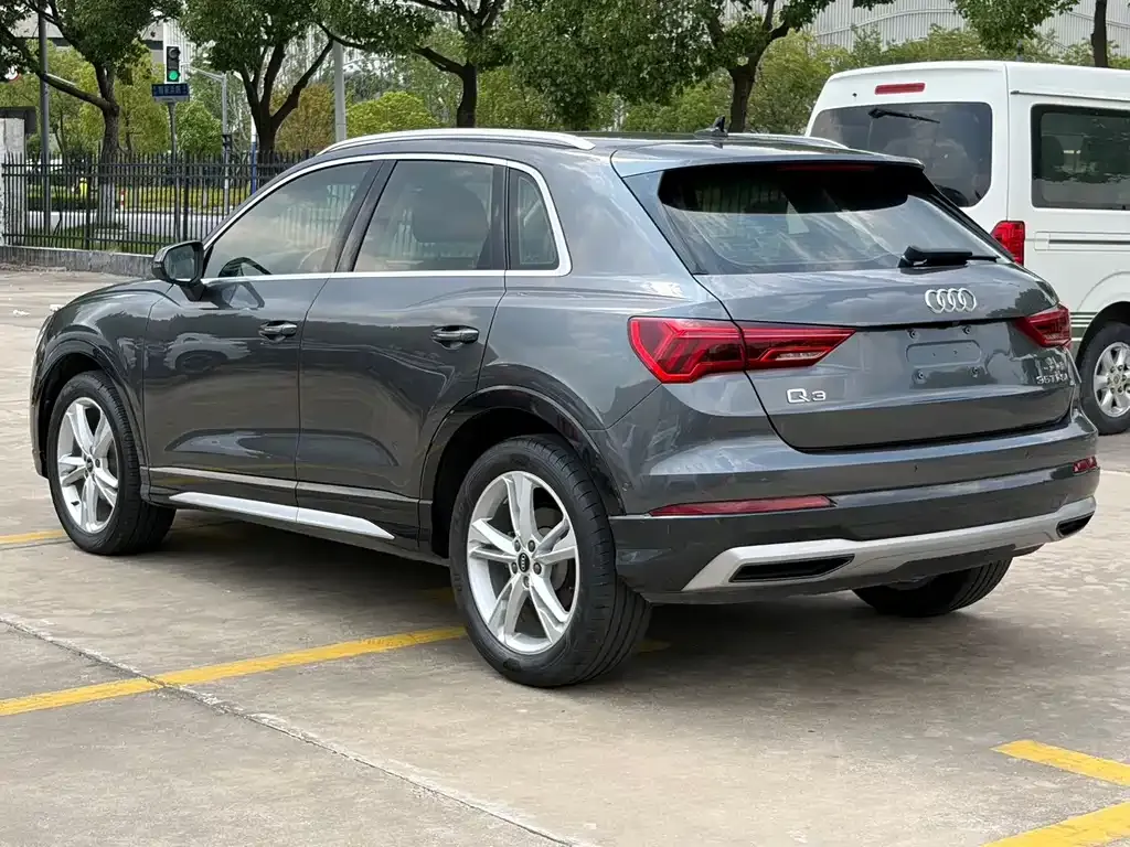 Audi Q3 — фото 5