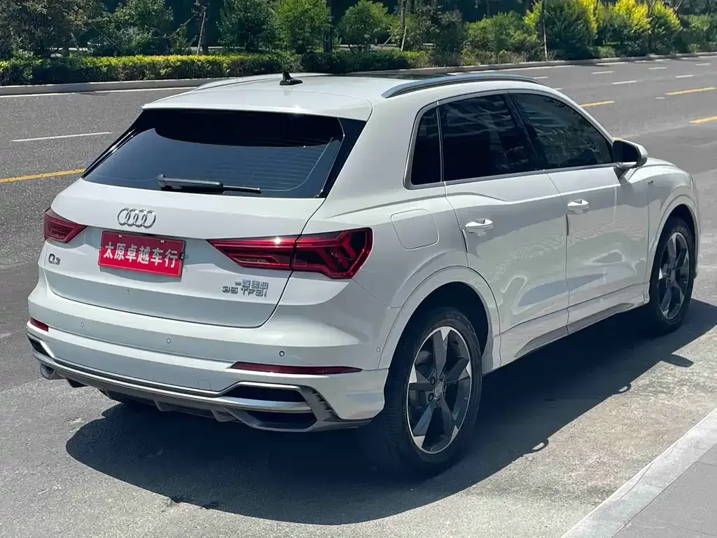 Audi Q3 2021 из CN, фото 8