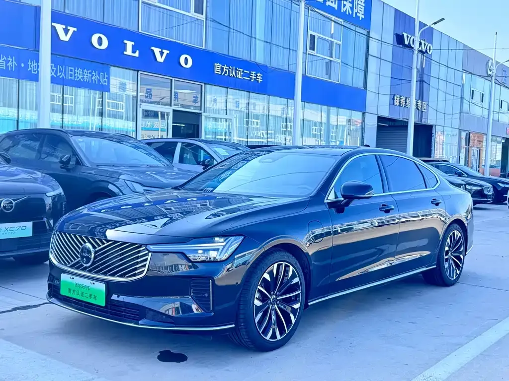 Volvo S90 PHEV — фото 1