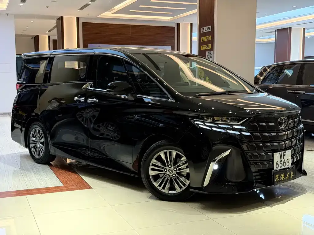 Toyota Alphard — фото 2