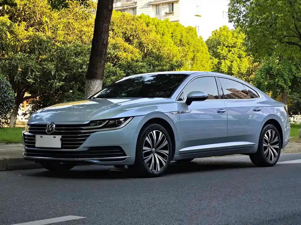 Volkswagen CC — фото 1