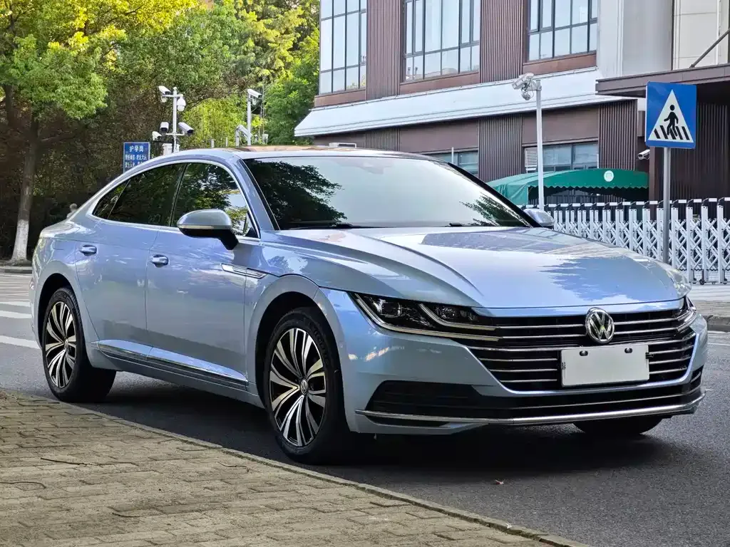 Volkswagen CC — фото 10