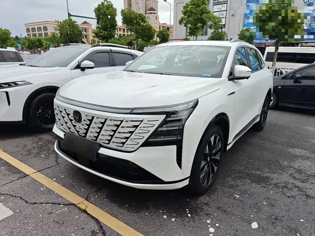 Changan CS75PLUS — фото 7