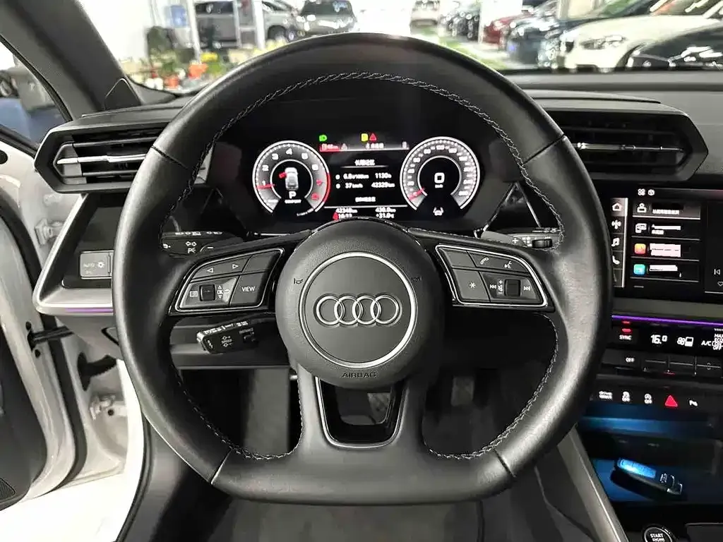 Audi A3 — фото 2