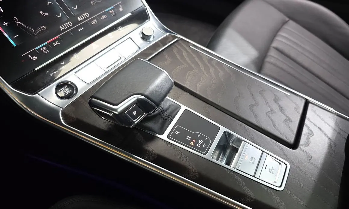 Audi A6 — фото 9