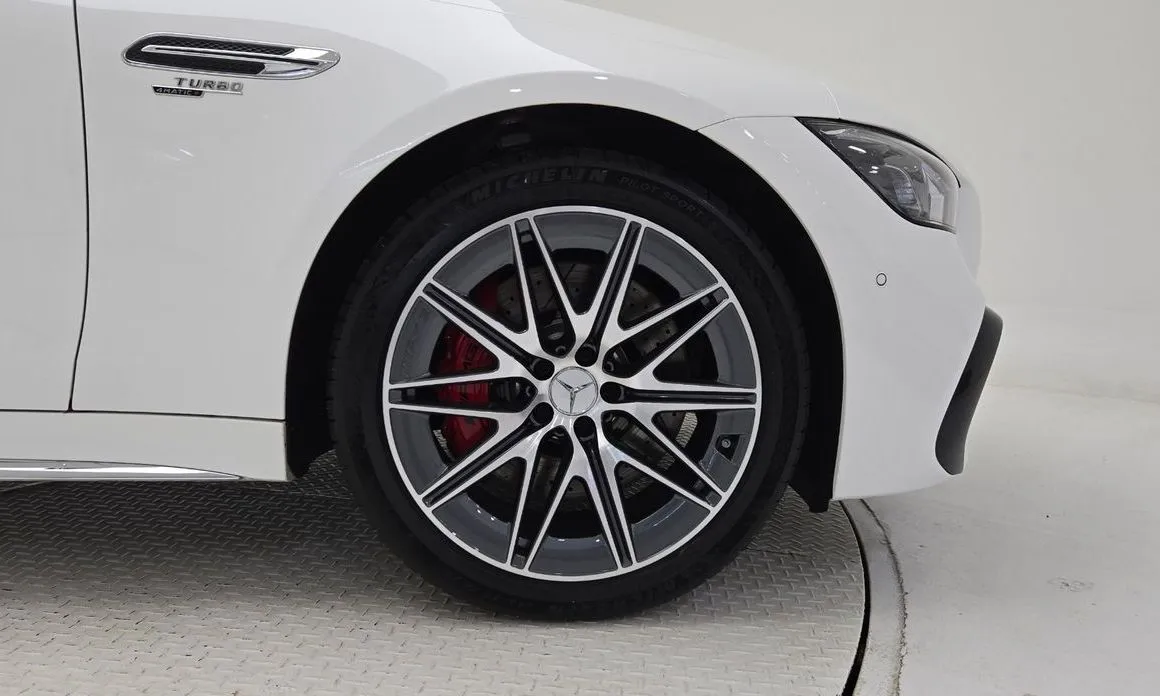 Mercedes-Benz AMG GT — фото 4