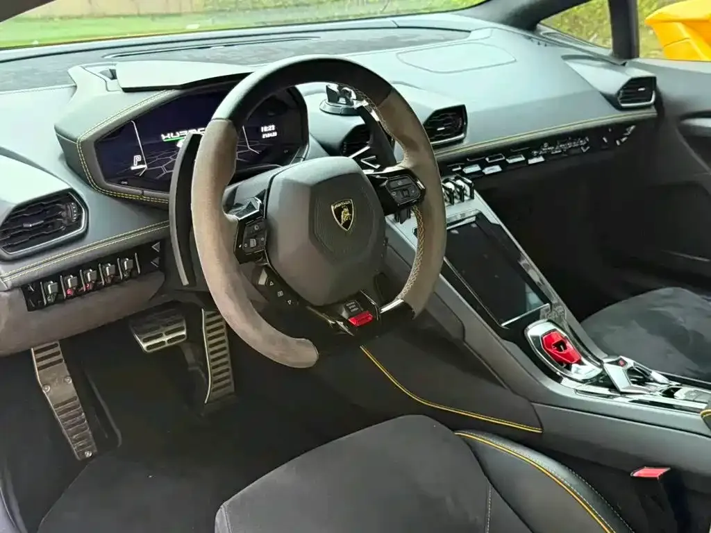 Lamborghini Huracan — фото 9