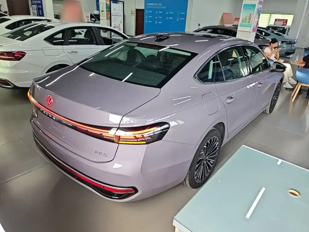 Volkswagen Passat — фото 5