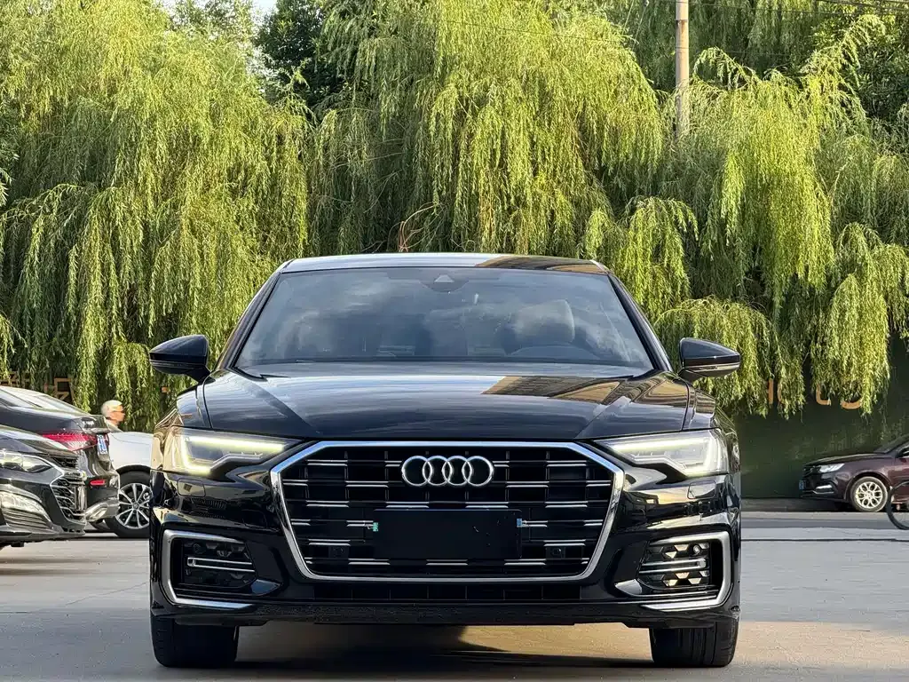 Audi A6L — фото 6