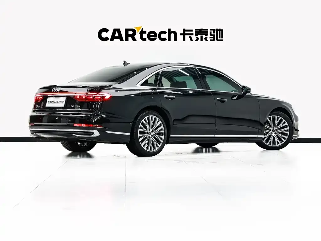 Audi A8 — фото 10