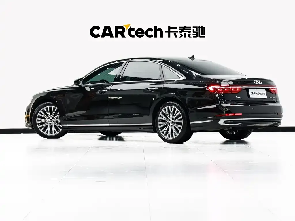 Audi A8 — фото 8
